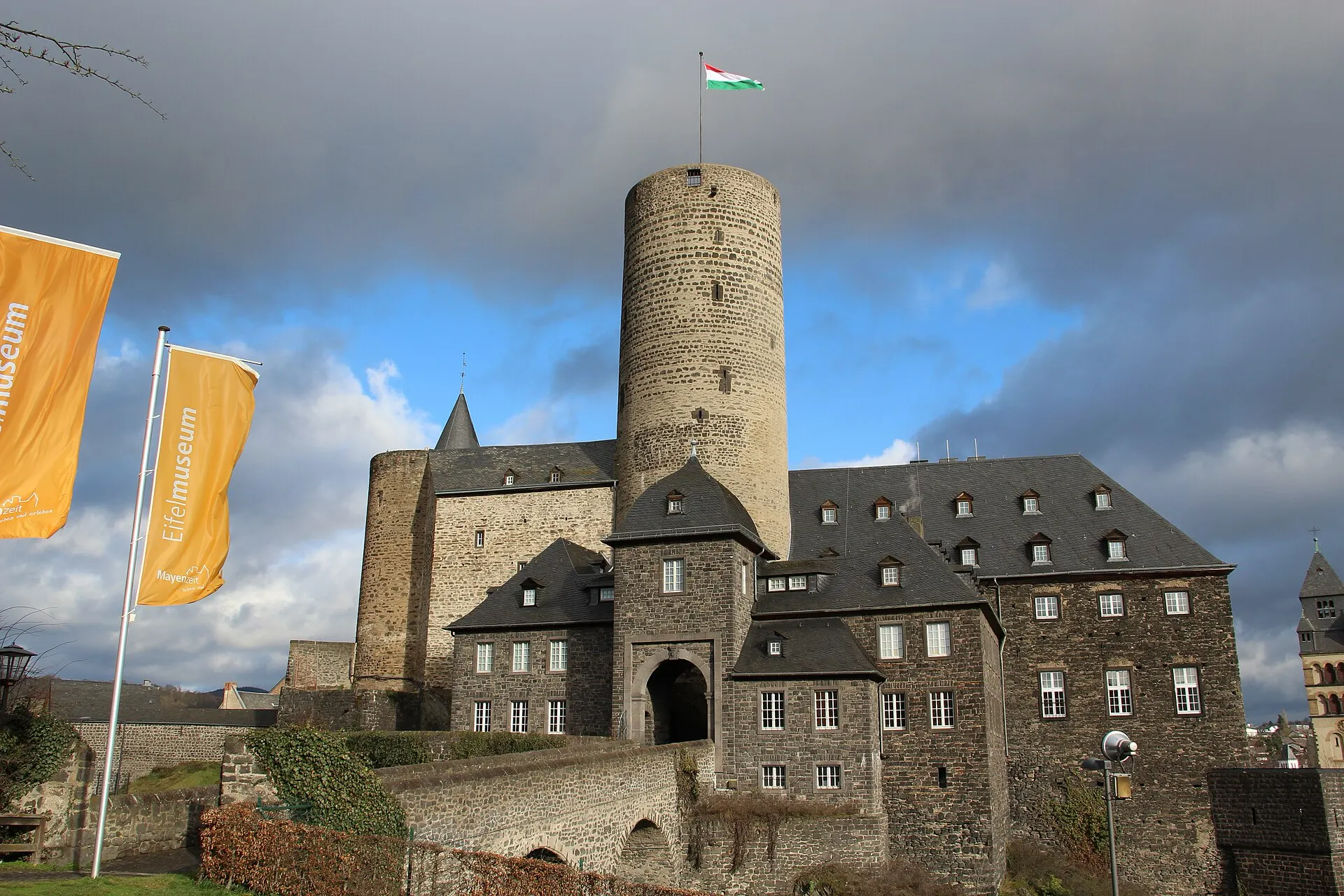 Genovevaburg in Mayen